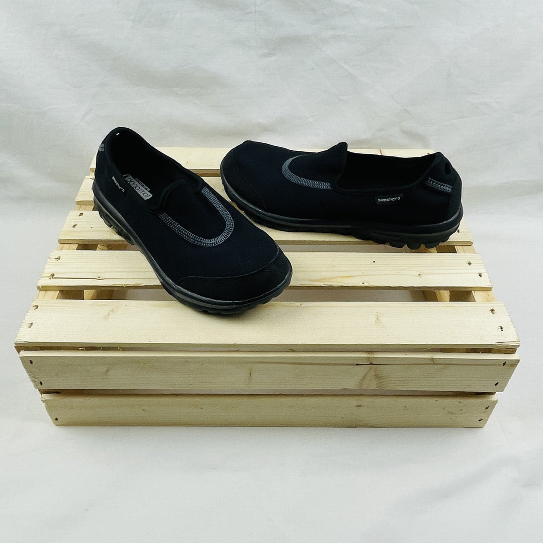 Sketchers Slip Ons - Size 6.5 Women's (5 Youth)