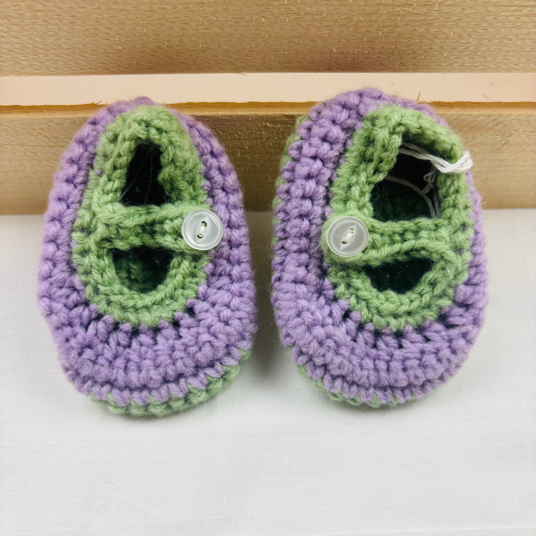 Baby Hand Made Knit Slippers - Size 1 (0-3 Months)