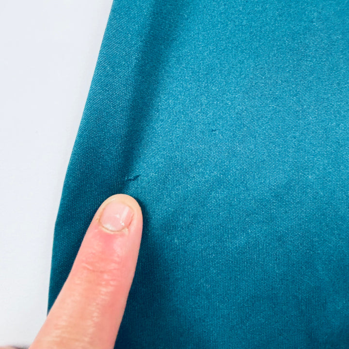 Under Armour Long Sleeve Shirt - Size Youth Medium (10/12Y)