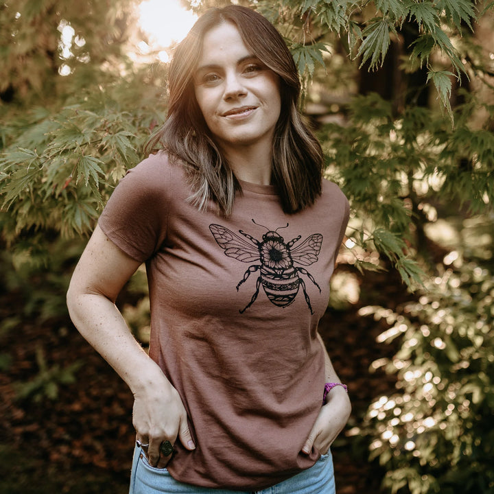 West Coast Karma - Sunflower Bee Tee Relaxed Fit Tee in Chestnut