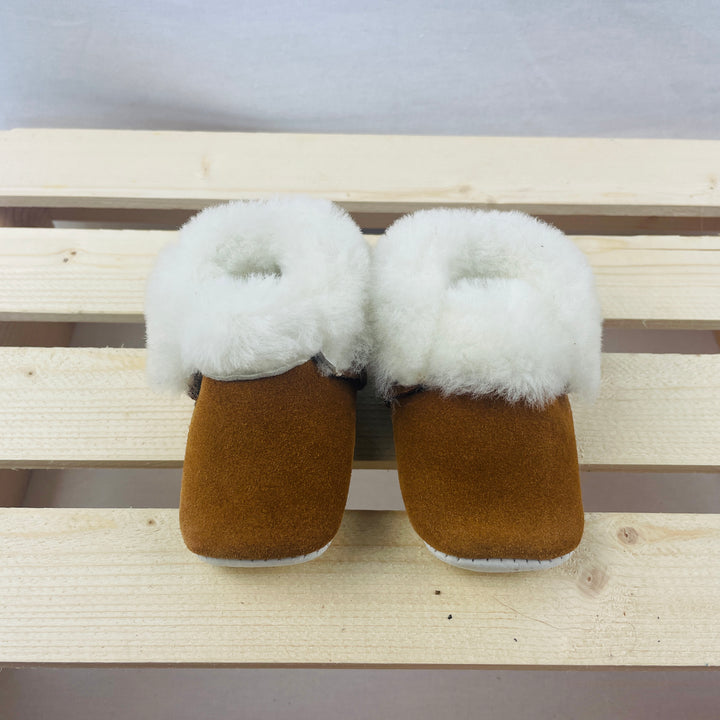 Hey Folks Sheep Skin Booties - Size 1 Baby