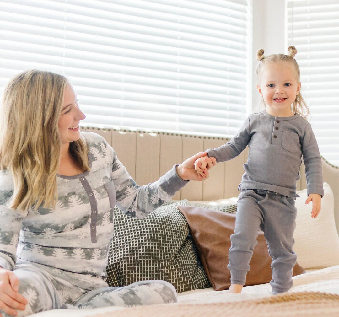 L'oved Baby - Holiday Women's 2 piece Lounge Set with Cap Organic Cotton - Pitter Patter Boutique