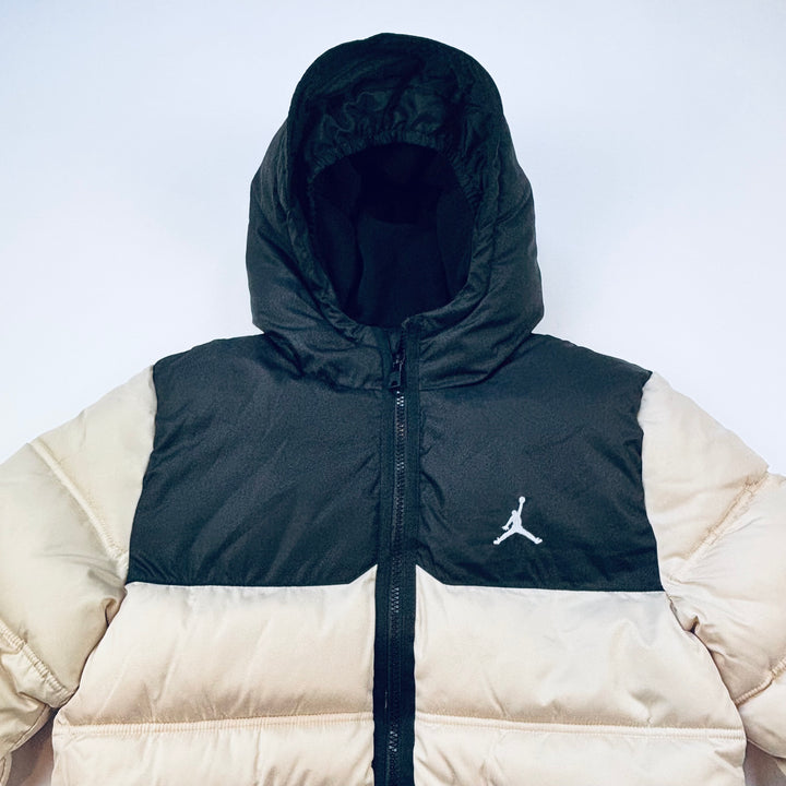 Air Jordan "Legend LT" Jacket - Size Youth Large (12-13Y)
