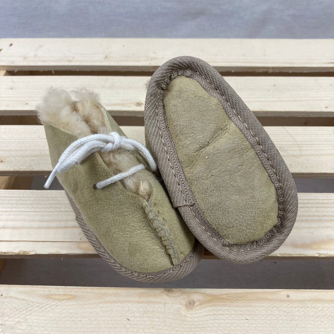 Sheepskin Baby Booties - Size 0-3 Months (Size 1) - Pitter Patter Boutique