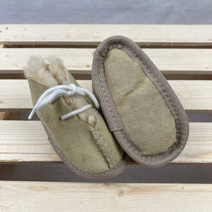 Sheepskin Baby Booties - Size 0-3 Months (Size 1) - Pitter Patter Boutique