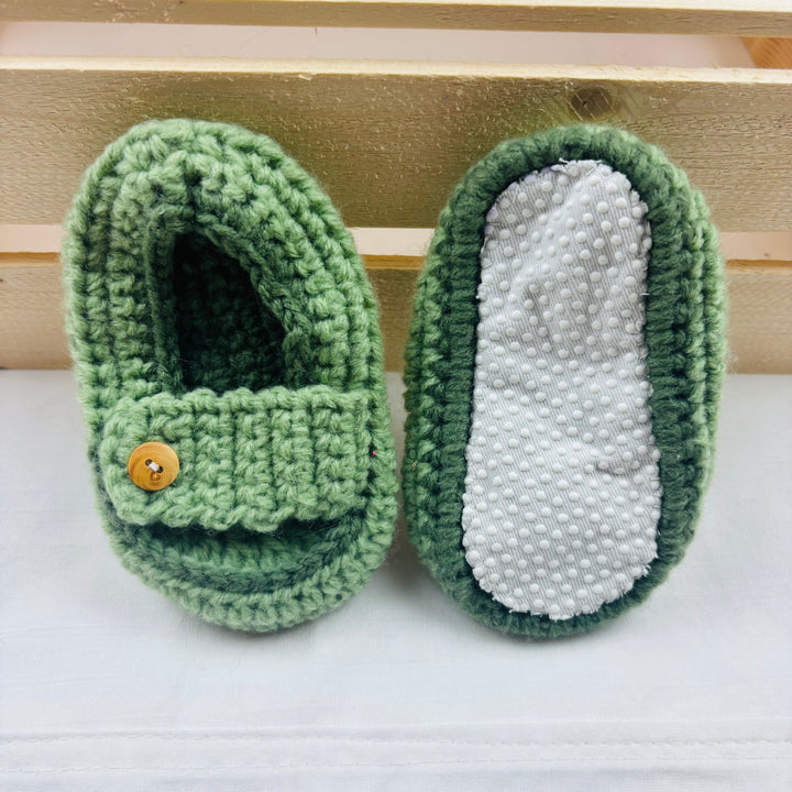 Baby Hand Made Knit Slippers - Size 6-12 Months