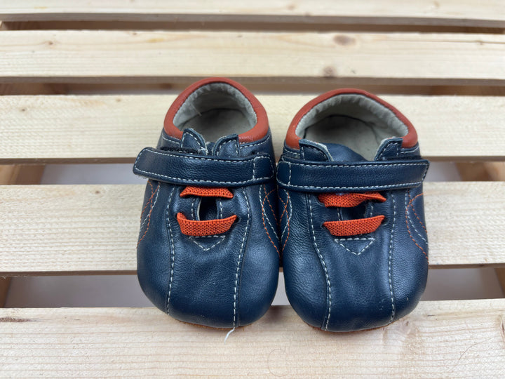 See Kai Run Crib Shoes - Size 0-6 Months (Size 2)