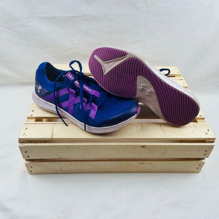 Under Armour Running Shoes - Size 6 Youth