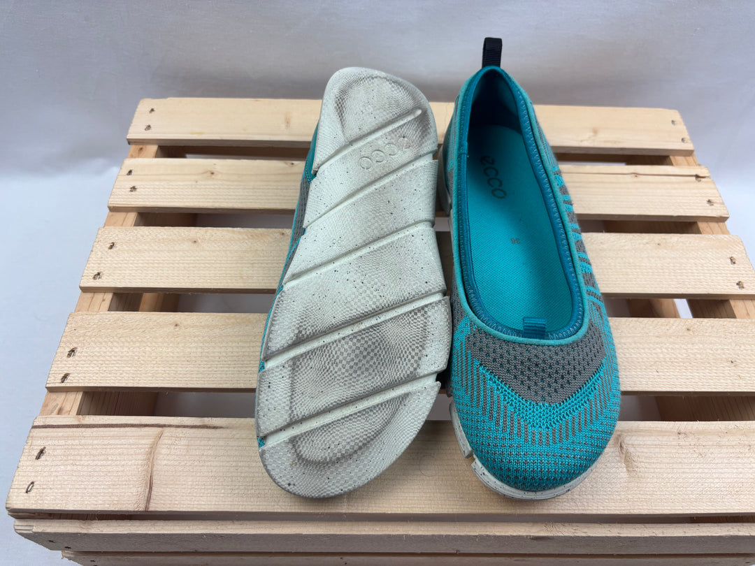 Ecco Shoes - Size 7.5-8 Women&