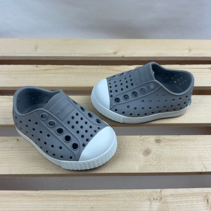 Native Sandals - Size 2 Baby