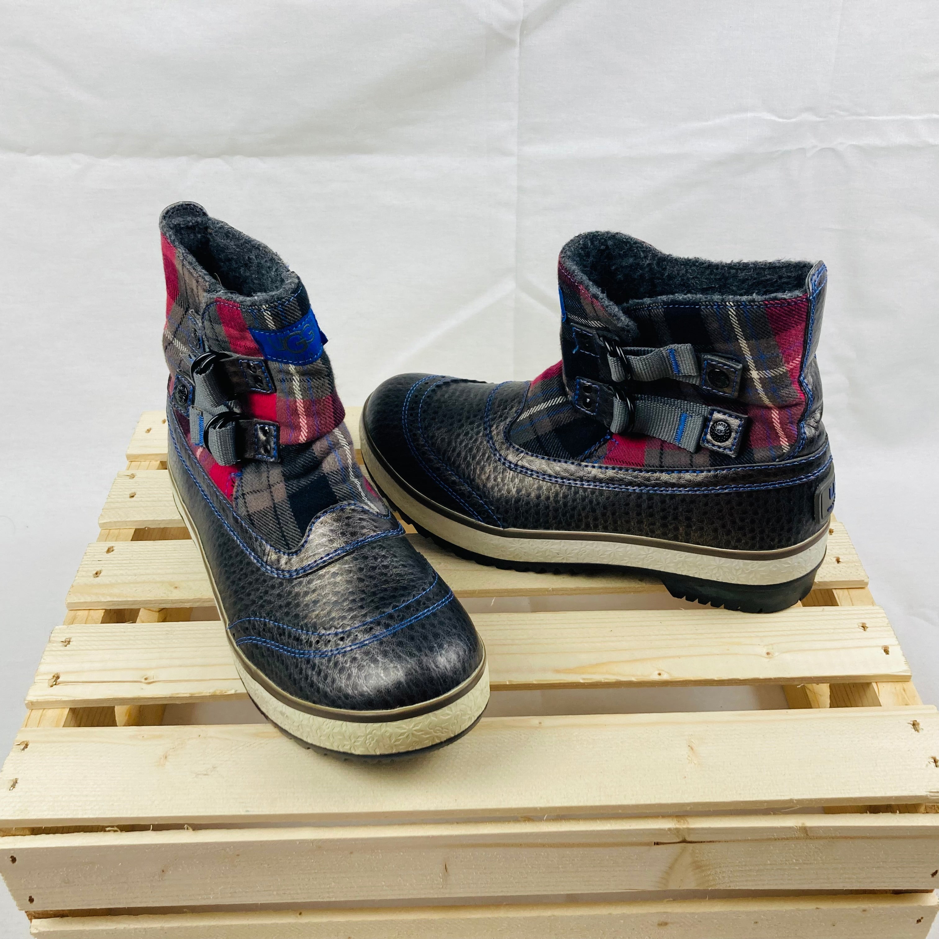 UGG Boots Size 6 Women s 4.5 Youth 37 EU
