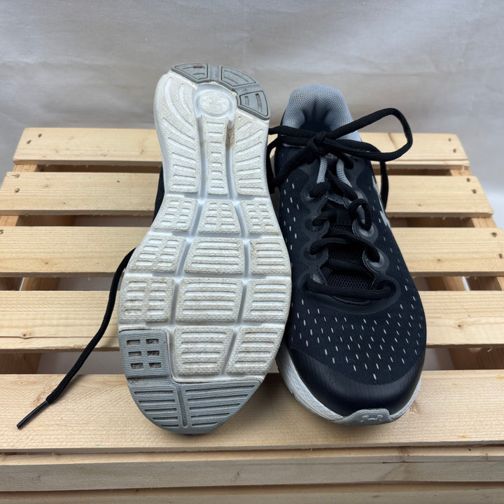 Under Armour Kids Athletic Sneakers - Size 4 Youth