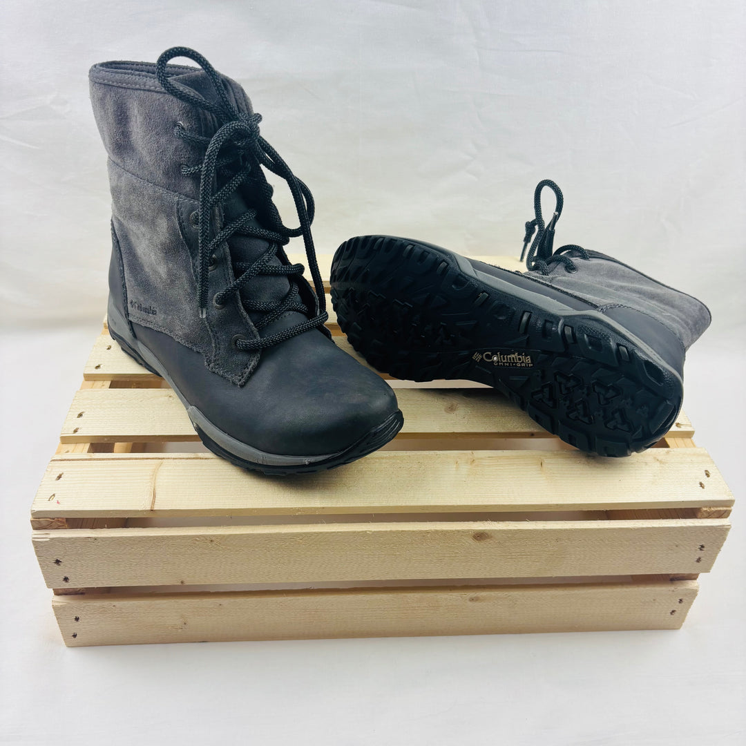 Columbia Winter Boots - Size 7 Women's (5.5 Youth)