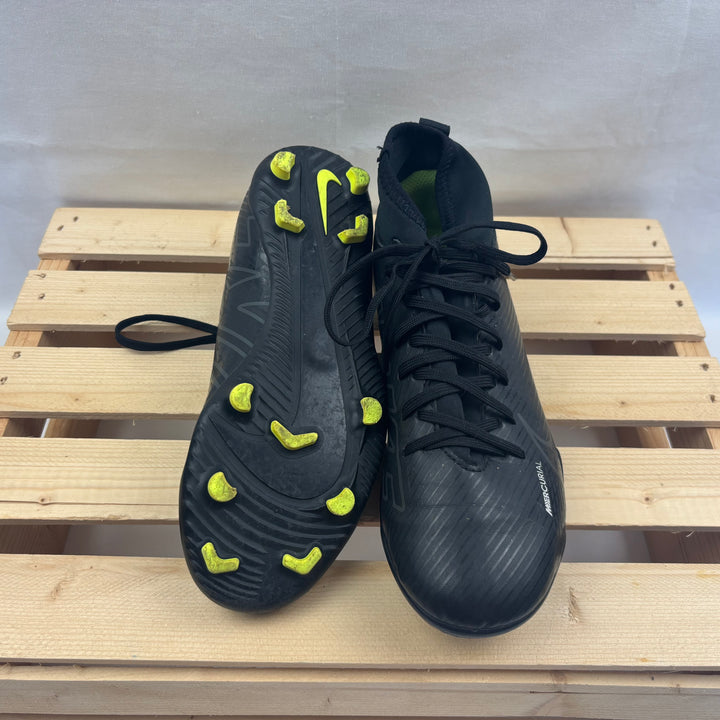 Nike Kids Soccer Cleats - Size 4 Youth
