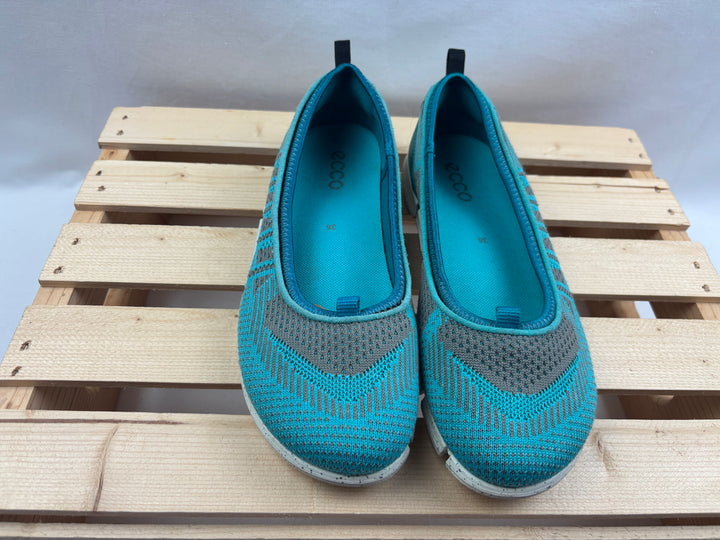 Ecco Shoes - Size 7.5-8 Women&