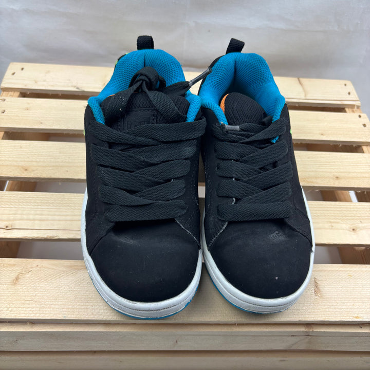 DC Court Kids Graffik Shoes -  Size 2 Youth (33 EU)