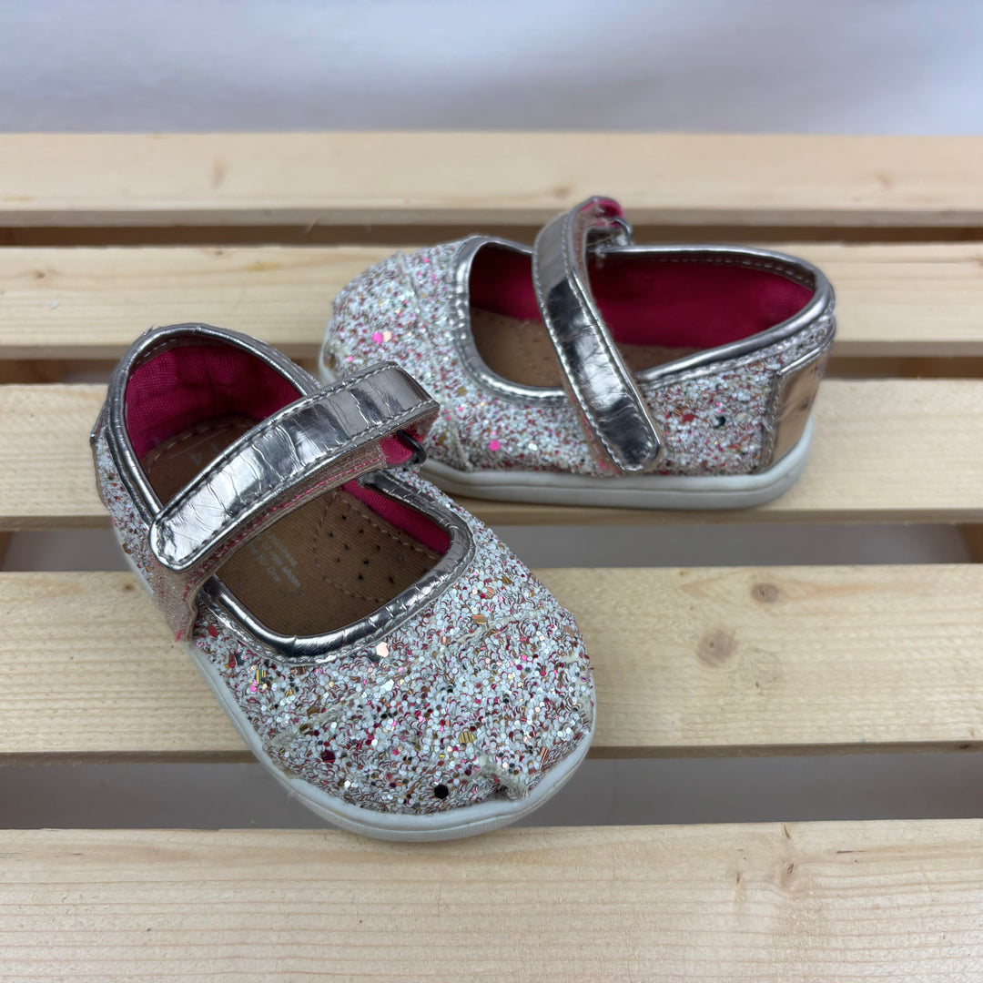 Toms Kids Shoes - Size 4 Toddler (19.5 EU)