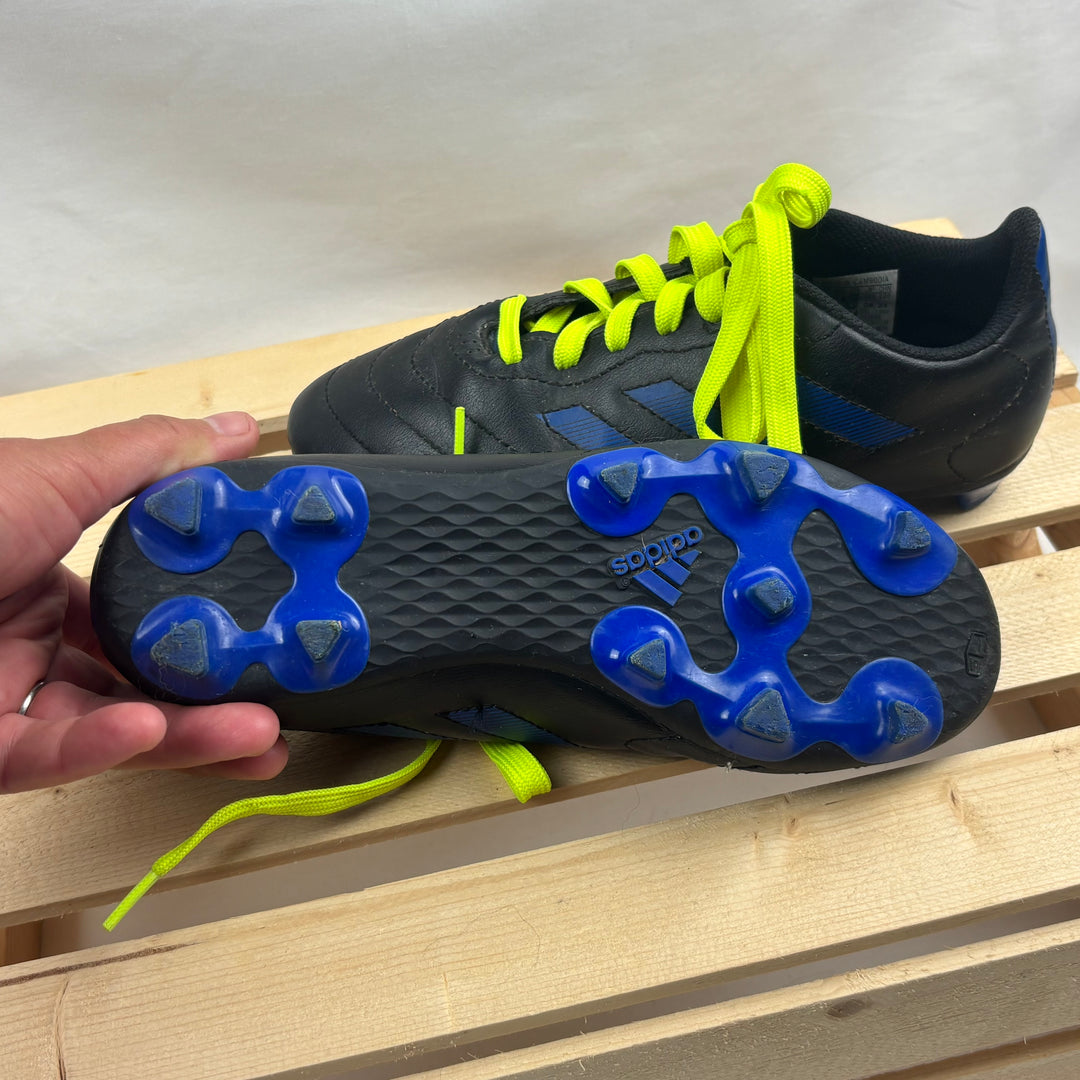Adidas Kids Soccer Cleats - Size 4 Youth