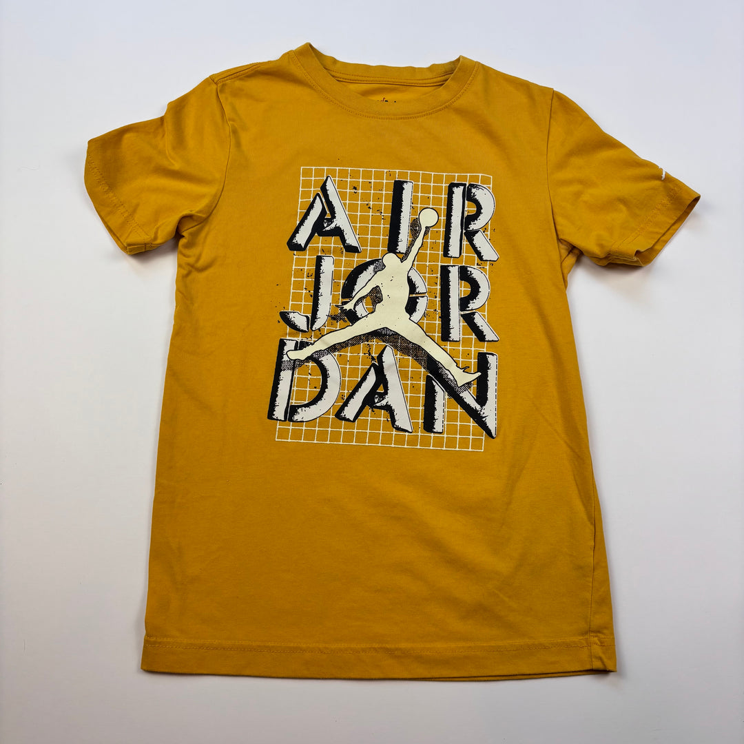 Air Jordan T-Shirt - Size Youth Medium (10-12Y)