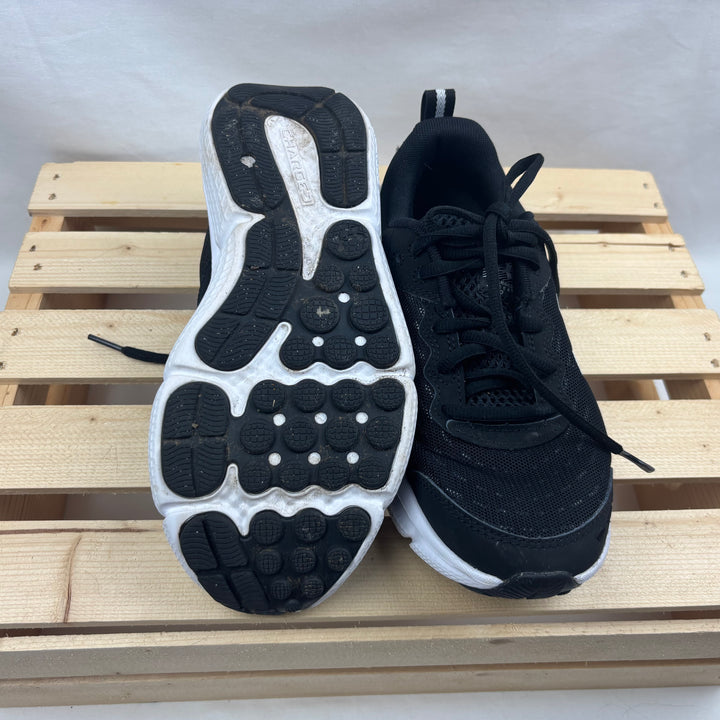 Under Armour Kids Running Shoes - Size 5 Youth
