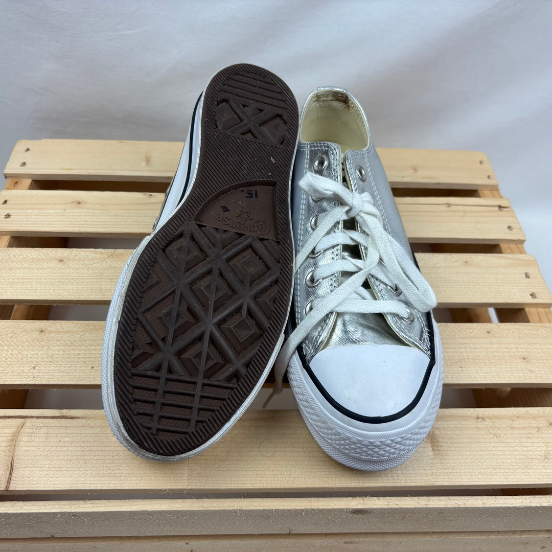 Converse Shoes - Size 6 Women&