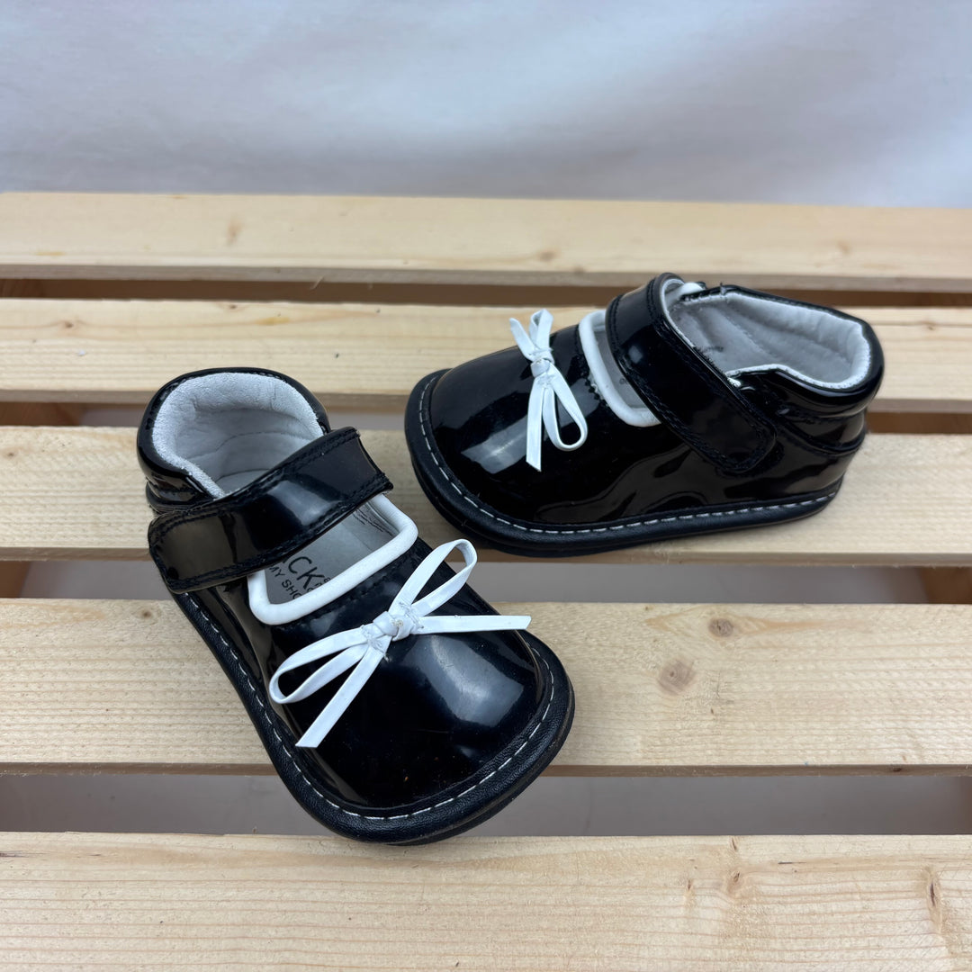 Jack and Lily Baby Shoes - Size 6-12 Months (Size 3)