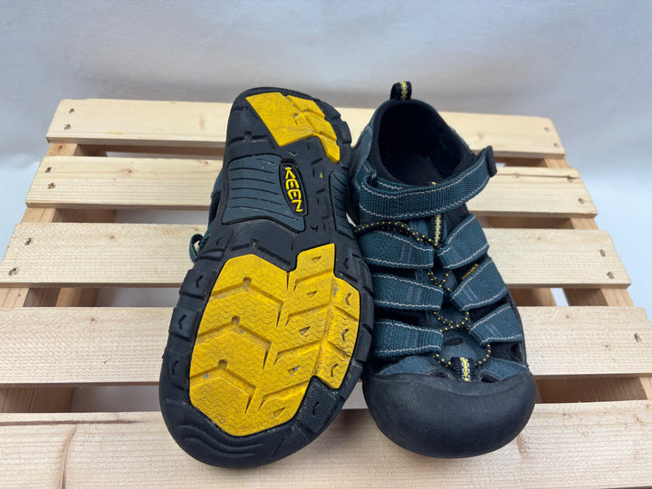 Keen Kids Sandals - Size 2 Youth (34 EU)