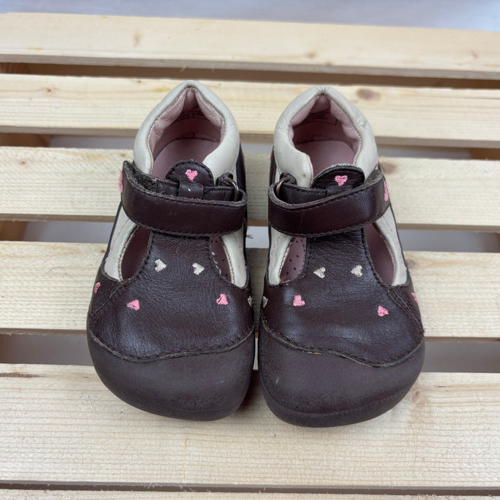 Umi Kids Shoes - Size 5.5 Toddler (21 EU)