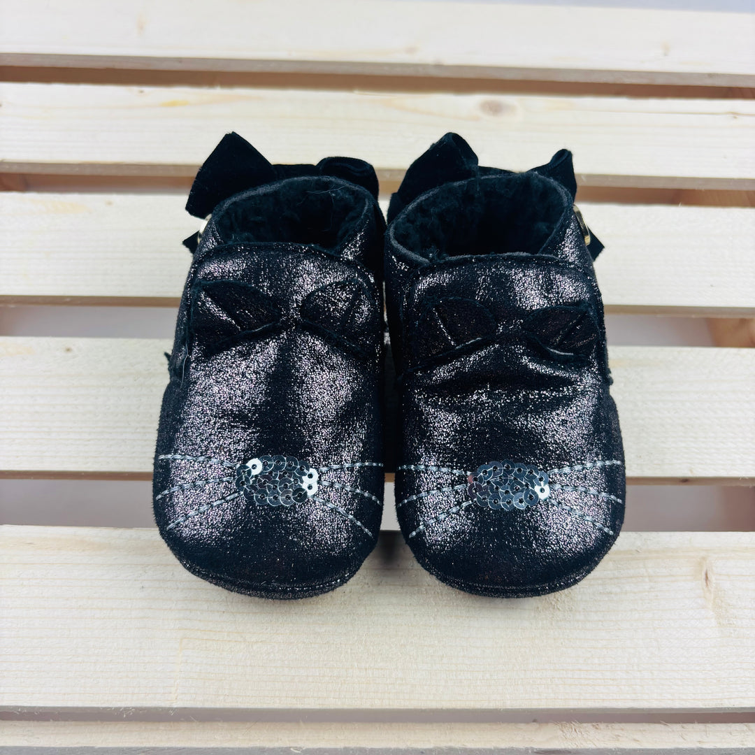 Nicole Miller Slip On Crib Shoes - Size 6-12 Months