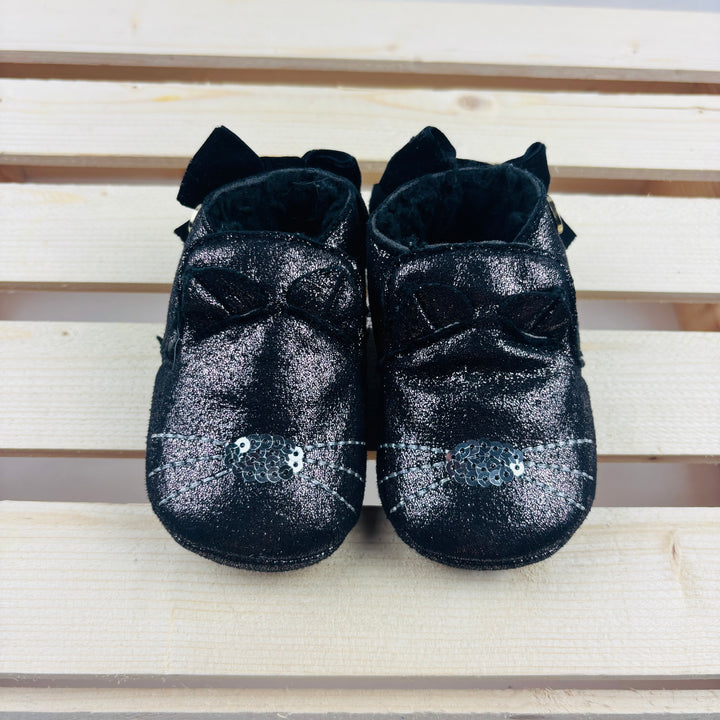 Nicole Miller Slip On Crib Shoes - Size 6-12 Months