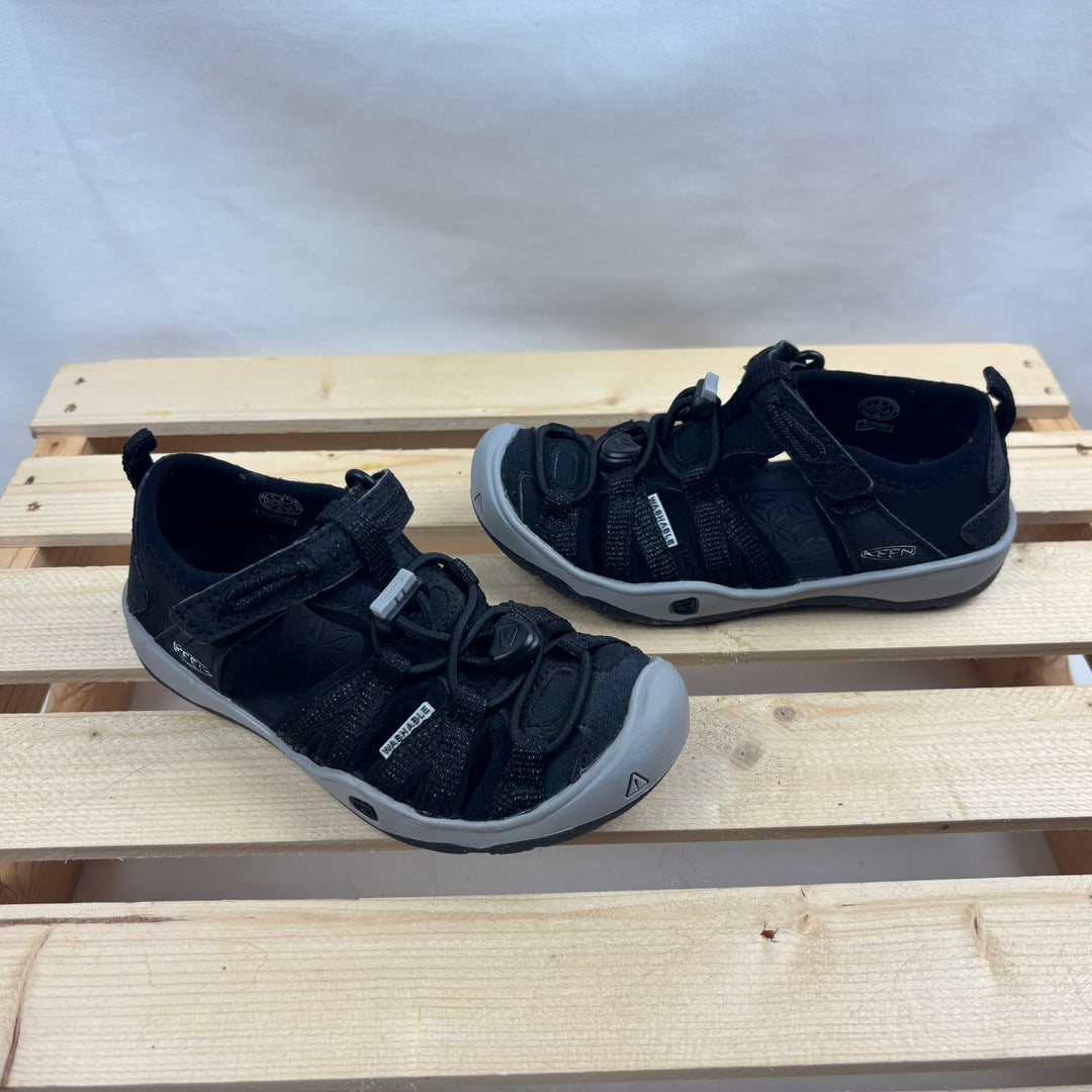 Keen - Little Kids "Moxie" Sandals (9T &amp; 11T)