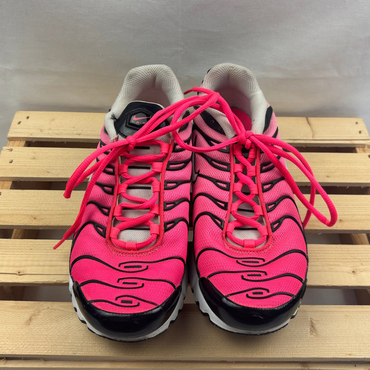 Nike Air Max Vivid Pink Running Shoes - Size 6 Youth
