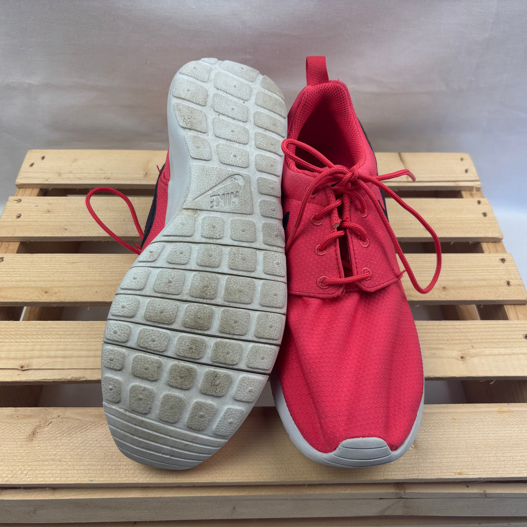 Nike Kids Running Shoes - Size 6.5 Youth (39 EUR)