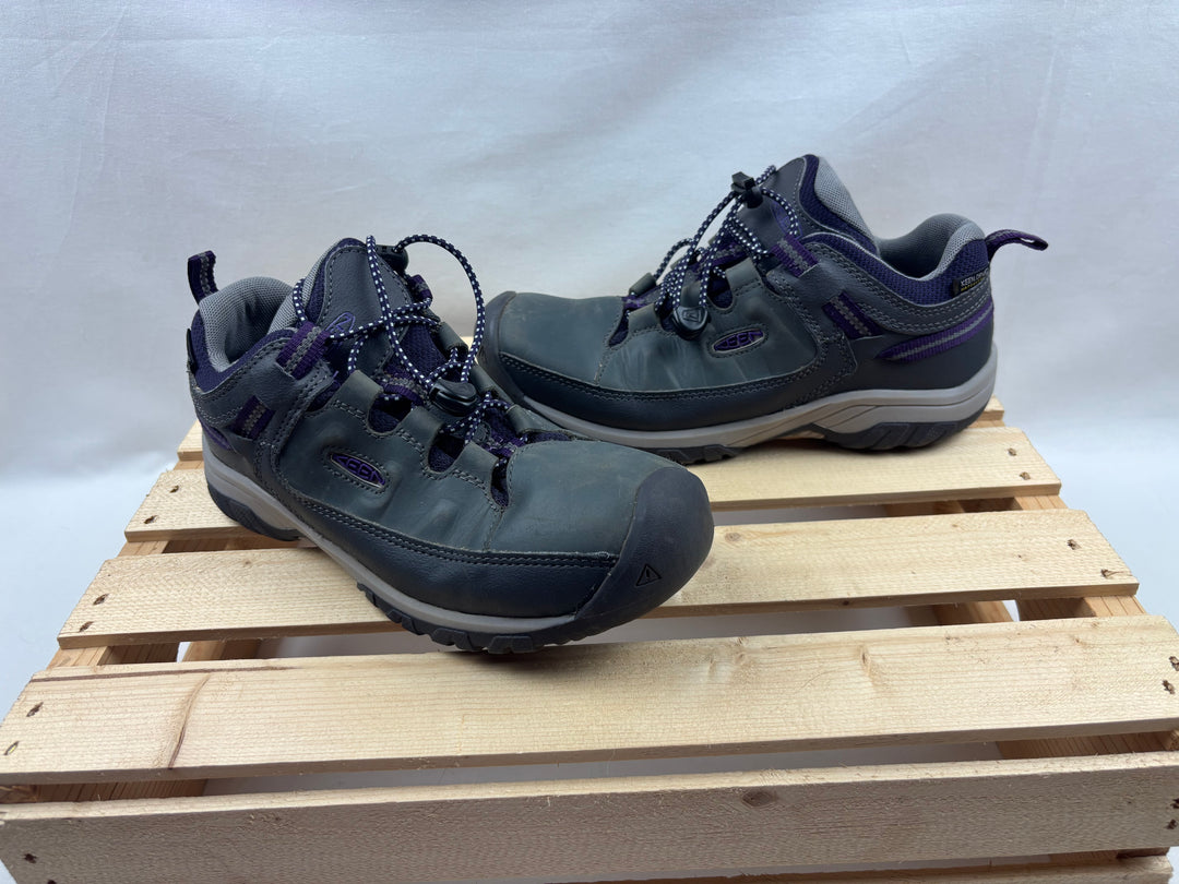Keen Big Kids "Targhee" Hiking Shoes - Size 3 Youth (35 EU)