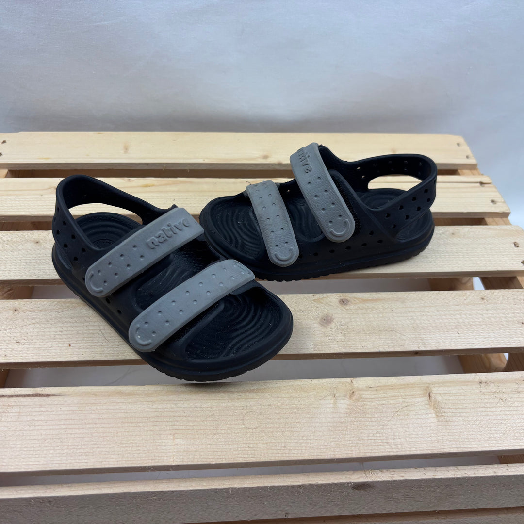 Native "Chase" Sandals - Size 7 Toddler