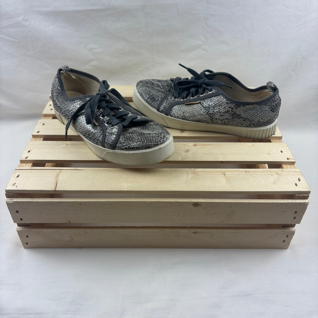 Zara Casual Fashion Shoes - Women's Size 6.5 (or Youth 5)