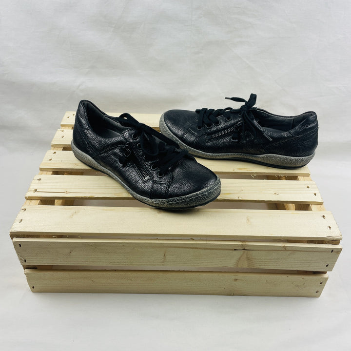 Josef Seibel Shoes - Size 6.5 Women (5 Youth)