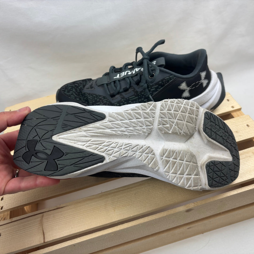 Under Armour Kids Running Shoes - Size 6.5 Youth (39.5 EUR)