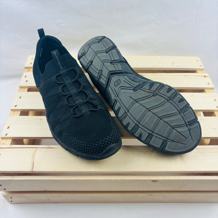 Sketchers Slip Ons - Size 7.5 Women's (6 Youth)