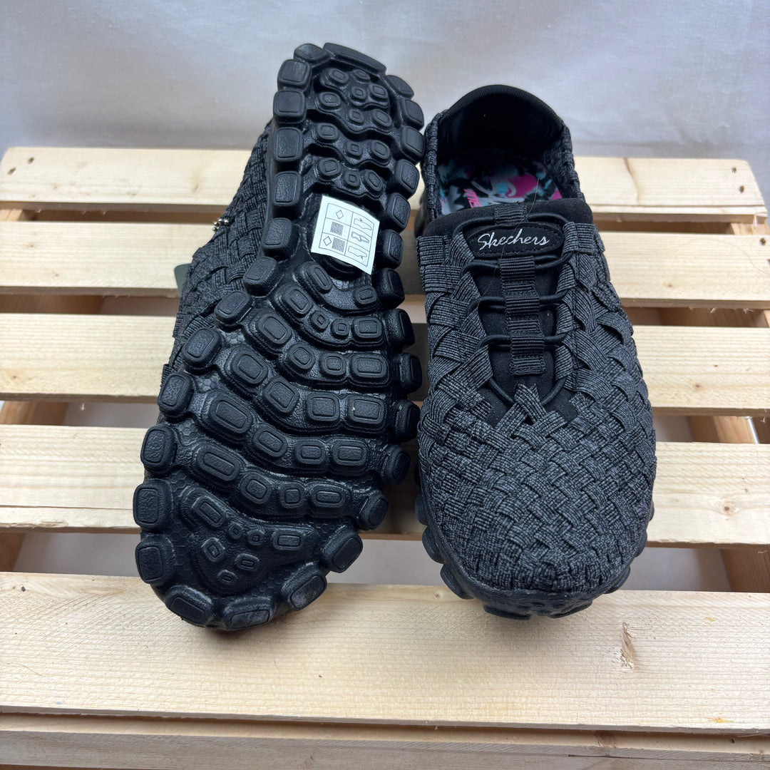Sketchers Slip Ons - Size 5 Women&