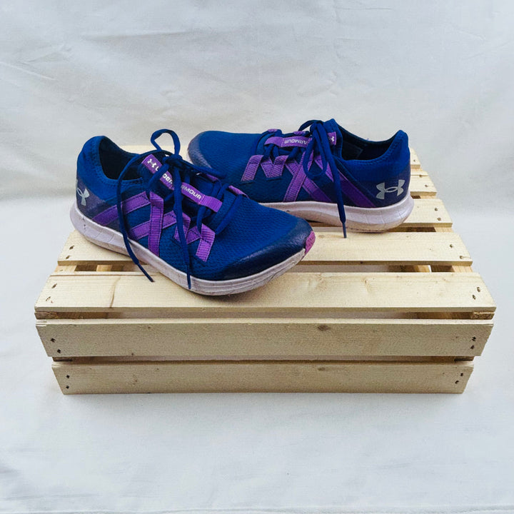 Under Armour Running Shoes - Size 6 Youth
