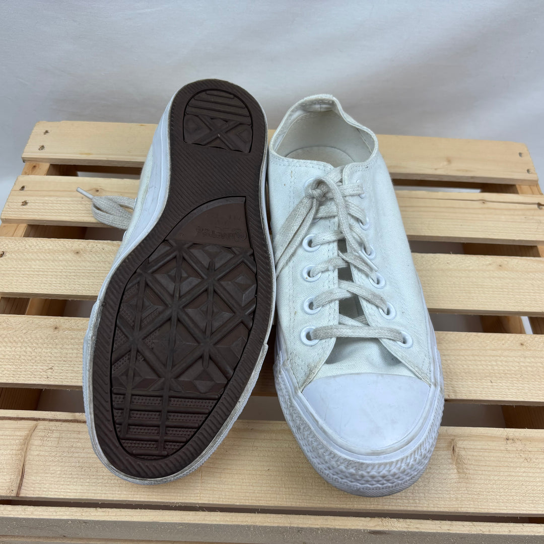 Converse Shoes - Size 7.5 Women&