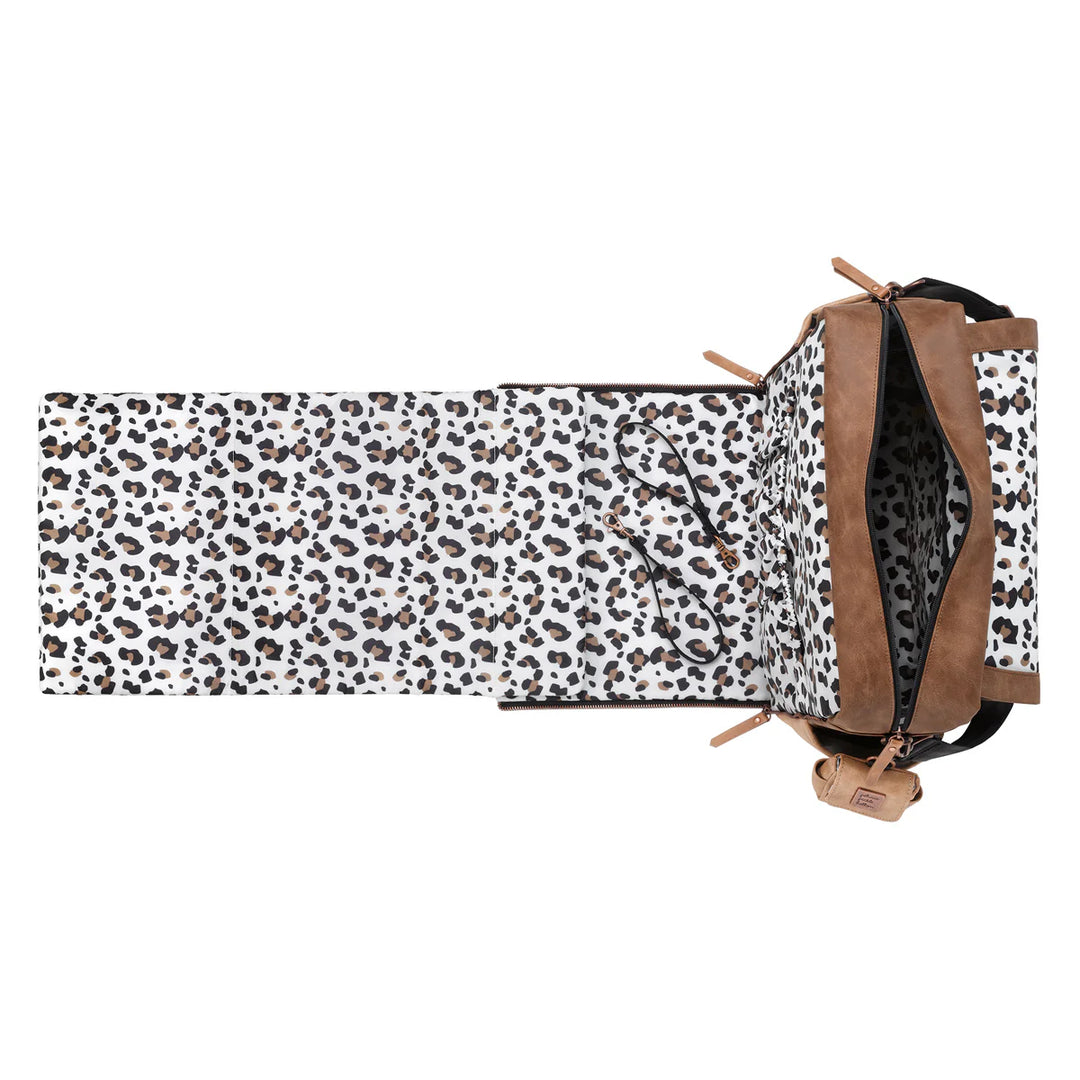 Petunia Pickle Bottom - Boxy Diaper Bag Backpack