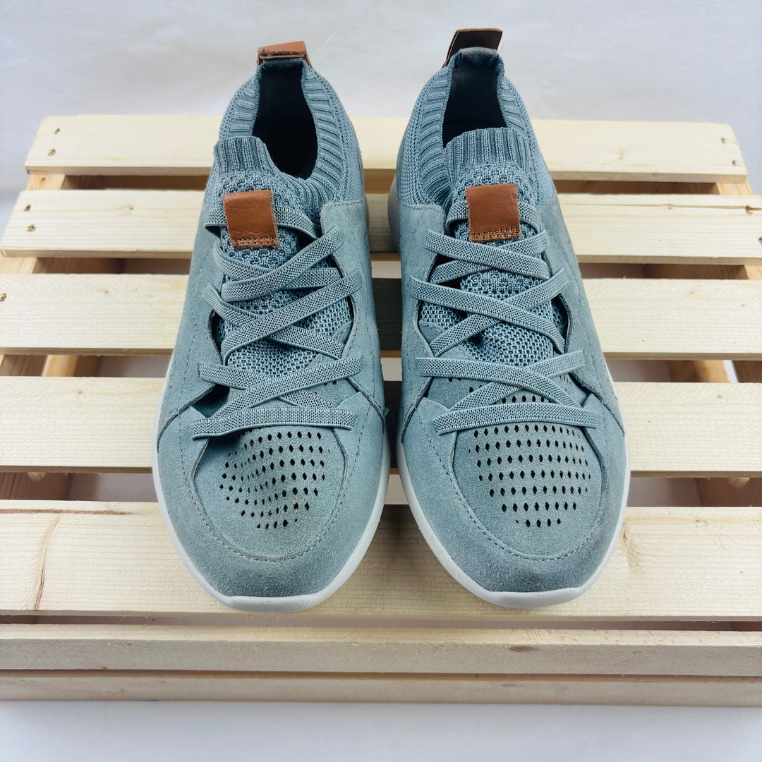 Earth Casual Fashion Shoes - Women's Size 6 (or Youth 4.5)