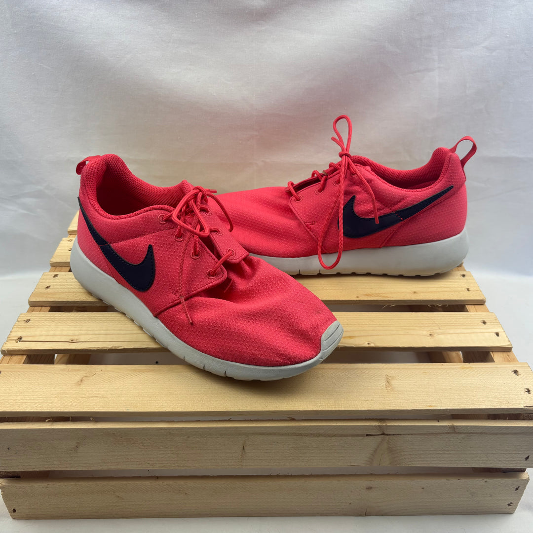 Nike Kids Running Shoes - Size 6.5 Youth (39 EUR)