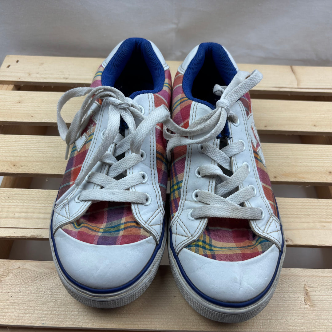 DC Fashion Sneakers  -  Size 3 Youth (34 EU)