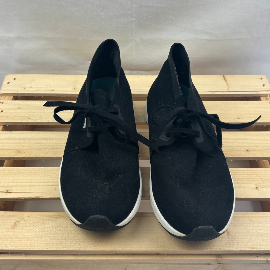 Native "AP Chukka Hydro" Boot - Size 4 Youth
