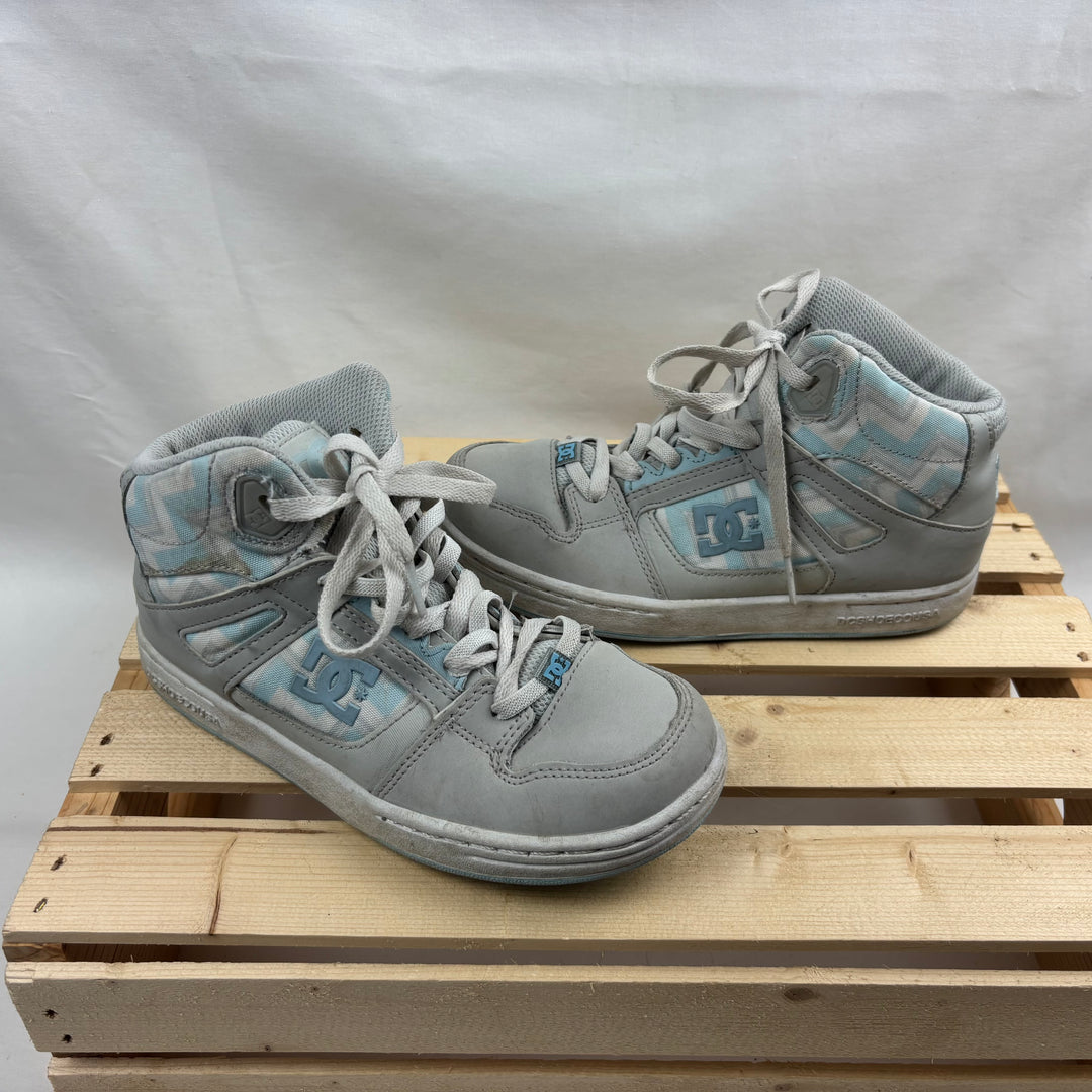 DC High Top Shoes -  Size 4 Youth