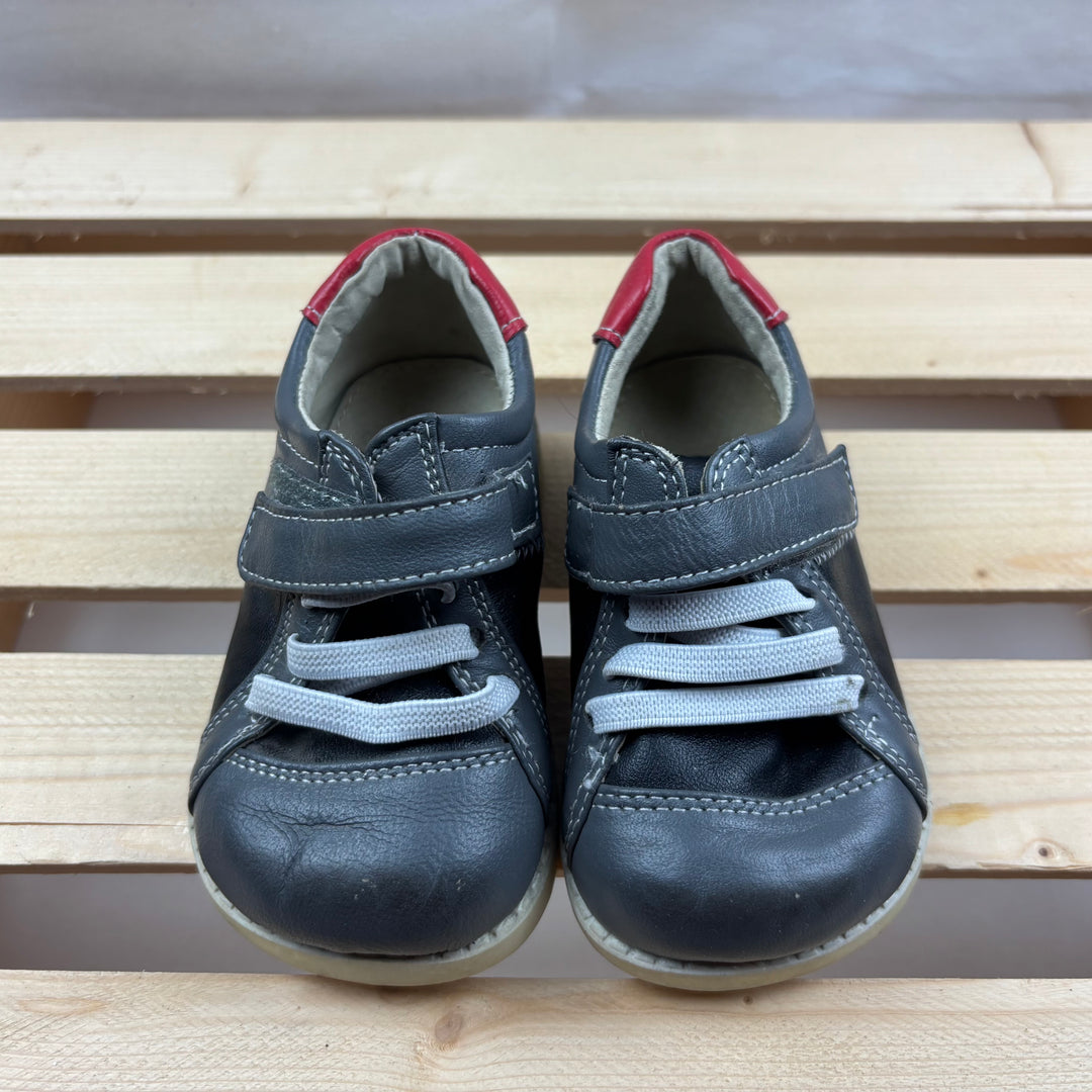 See Kai Run Shoes - Size 5 Toddler
