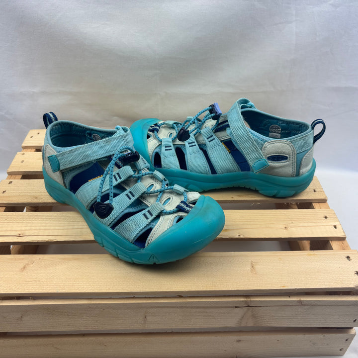Keen Kids Sandals - Size 4 Youth (36 EUR)